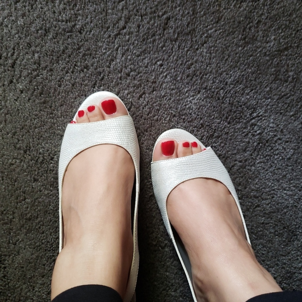 🆕️ Girls open toe heel